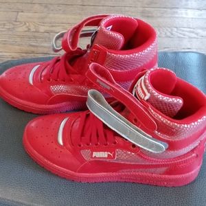 Puma women hightop sneakers